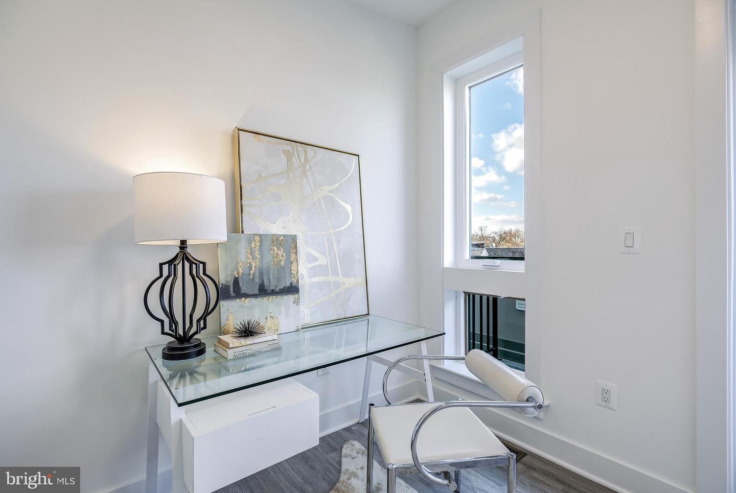 4901 1ST ST NW #5, WASHINGTON, District Of Columbia 20011, 2 Bedrooms Bedrooms, ,2 BathroomsBathrooms,Residential,For sale,4901 1ST ST NW #5,DCDC2206834 MLS # DCDC2206834