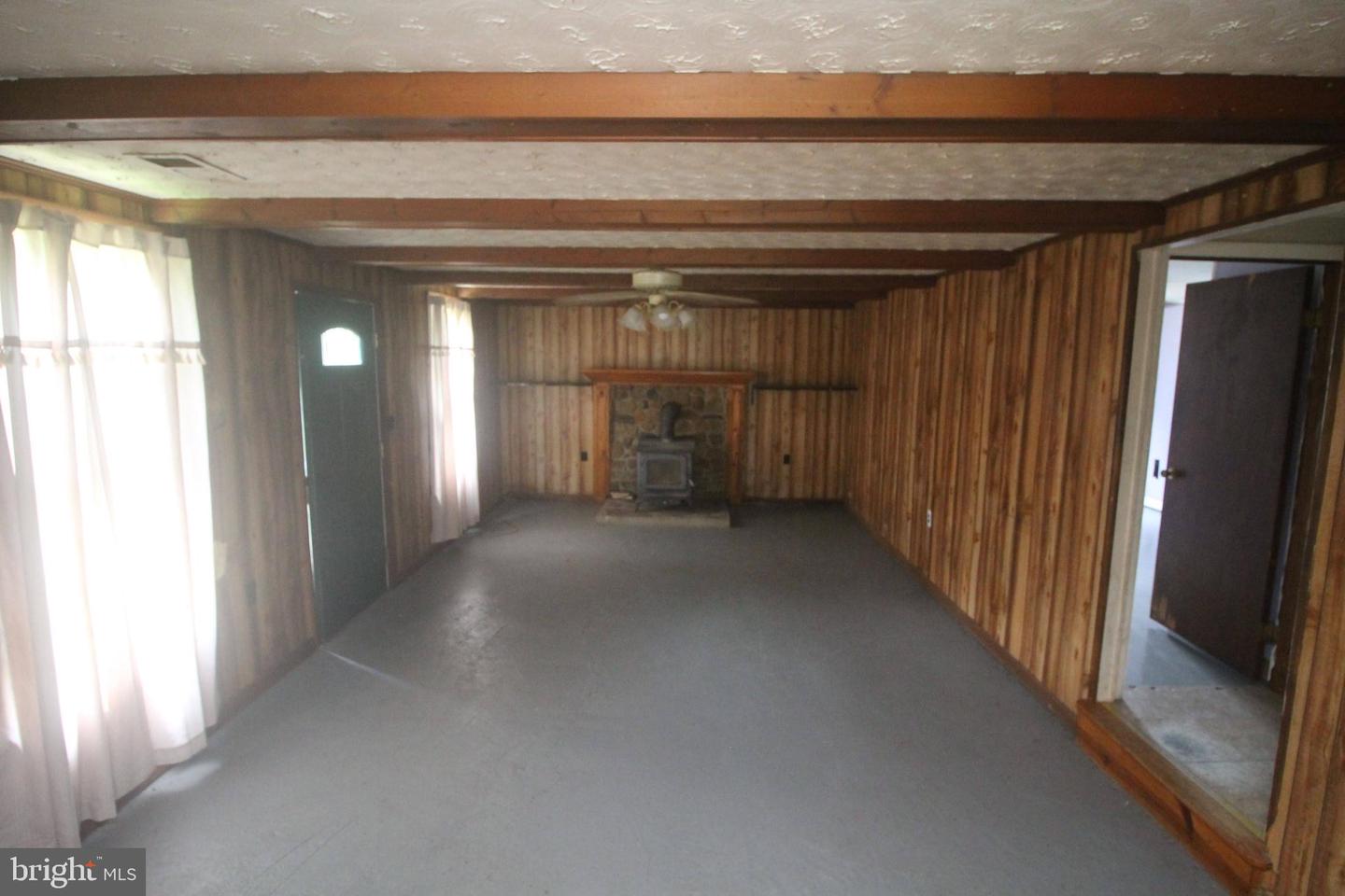 199 KEYSER RUN RD, WASHINGTON, Virginia 22747, 3 Bedrooms Bedrooms, ,1 BathroomBathrooms,Residential,For sale,199 KEYSER RUN RD,VARP2002146 MLS # VARP2002146