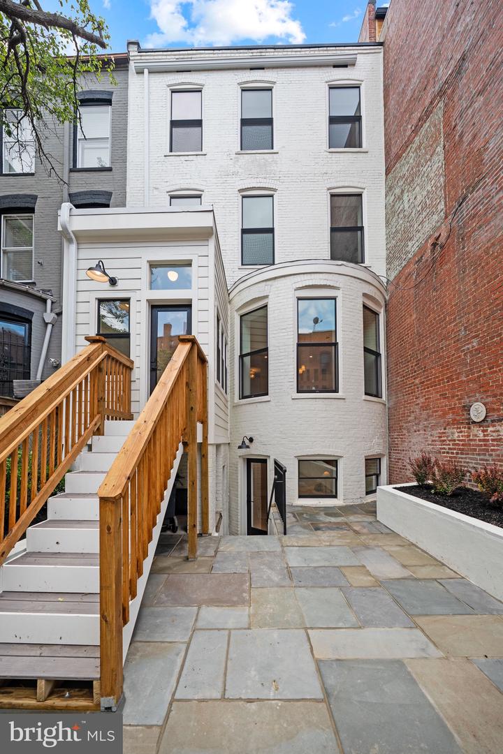 1834 16TH ST NW, WASHINGTON, District Of Columbia 20009, 5 Bedrooms Bedrooms, ,5 BathroomsBathrooms,Residential,For sale,1834 16TH ST NW,DCDC2207018 MLS # DCDC2207018
