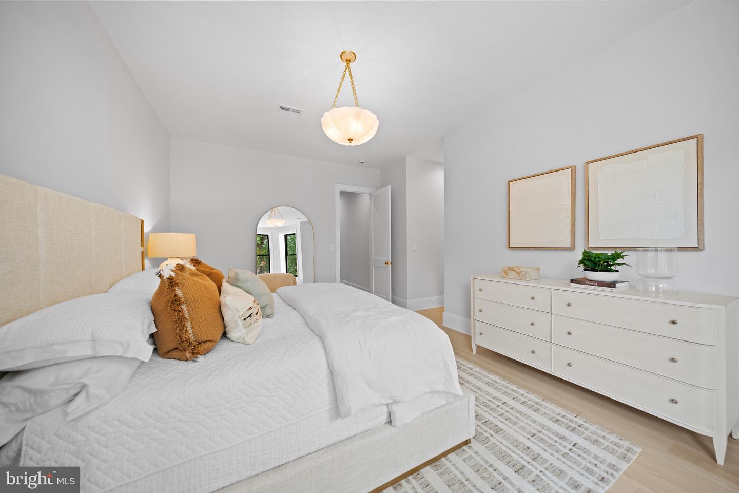 1834 16TH ST NW, WASHINGTON, District Of Columbia 20009, 5 Bedrooms Bedrooms, ,5 BathroomsBathrooms,Residential,For sale,1834 16TH ST NW,DCDC2207018 MLS # DCDC2207018