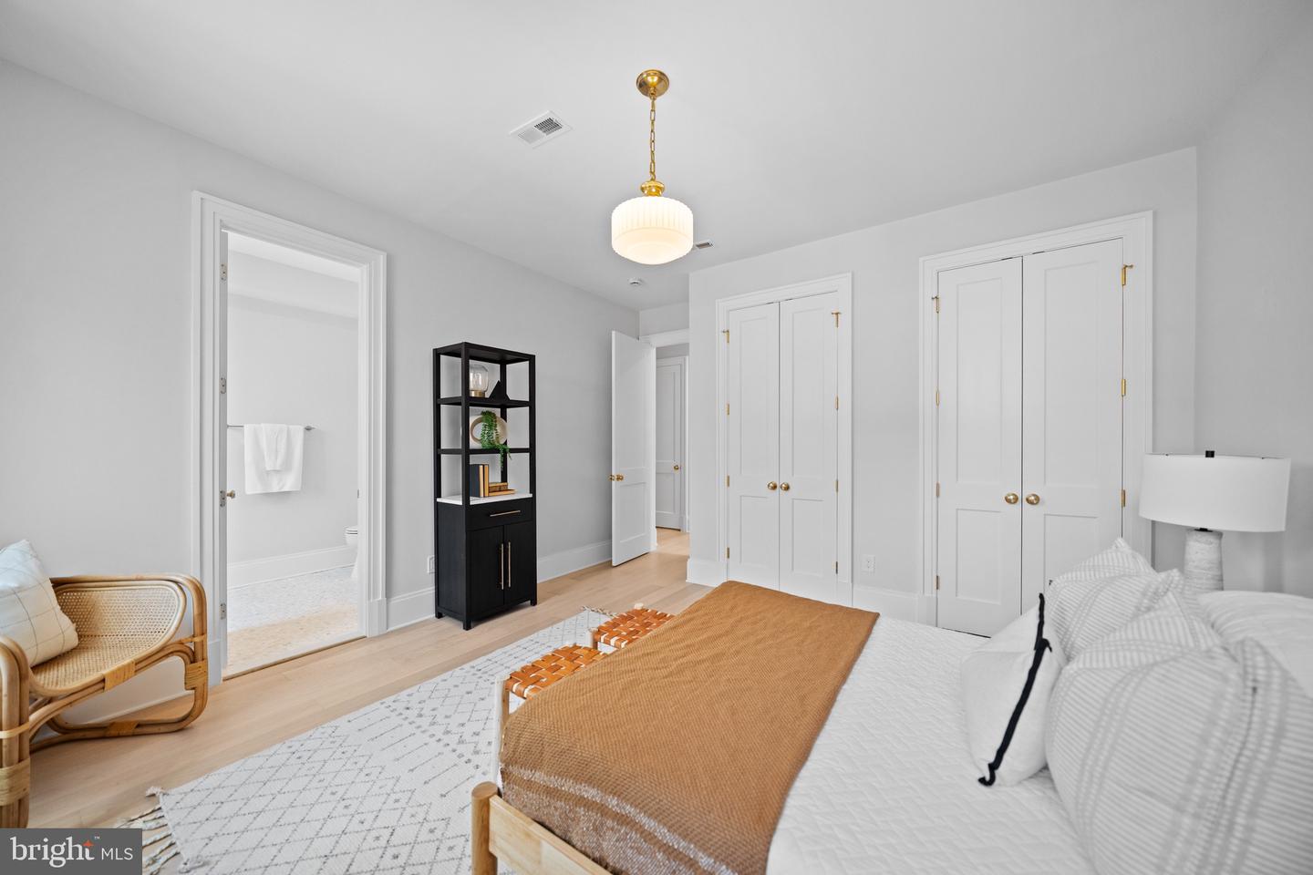 1834 16TH ST NW, WASHINGTON, District Of Columbia 20009, 5 Bedrooms Bedrooms, ,5 BathroomsBathrooms,Residential,For sale,1834 16TH ST NW,DCDC2207018 MLS # DCDC2207018