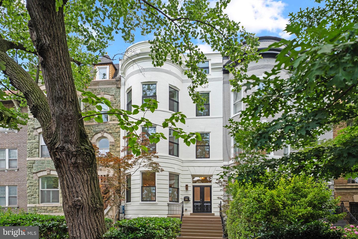 1834 16TH ST NW, WASHINGTON, District Of Columbia 20009, 5 Bedrooms Bedrooms, ,5 BathroomsBathrooms,Residential,For sale,1834 16TH ST NW,DCDC2207018 MLS # DCDC2207018