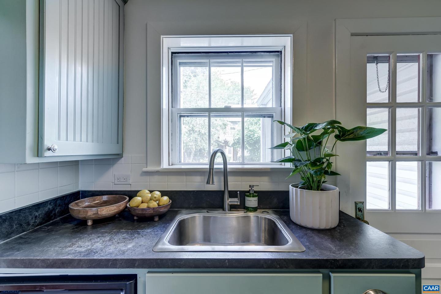 201 PARKWAY ST, CHARLOTTESVILLE, Virginia 22902, 2 Bedrooms Bedrooms, ,1 BathroomBathrooms,Residential,For sale,201 PARKWAY ST,665995 MLS # 665995