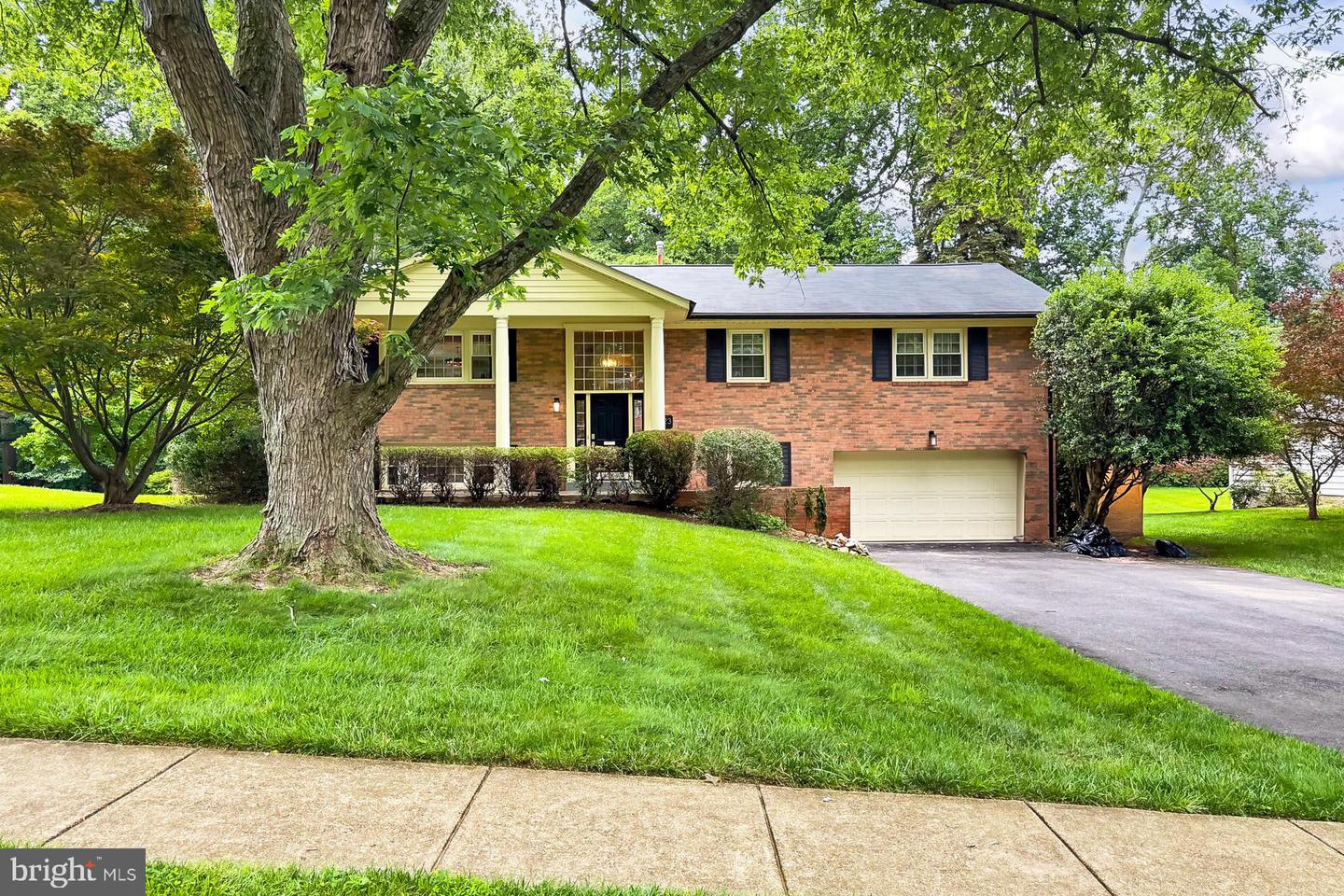 6623 KENNEDY LN, FALLS CHURCH, Virginia 22042, 5 Bedrooms Bedrooms, ,3 BathroomsBathrooms,Residential,For sale,6623 KENNEDY LN,VAFX2249440 MLS # VAFX2249440