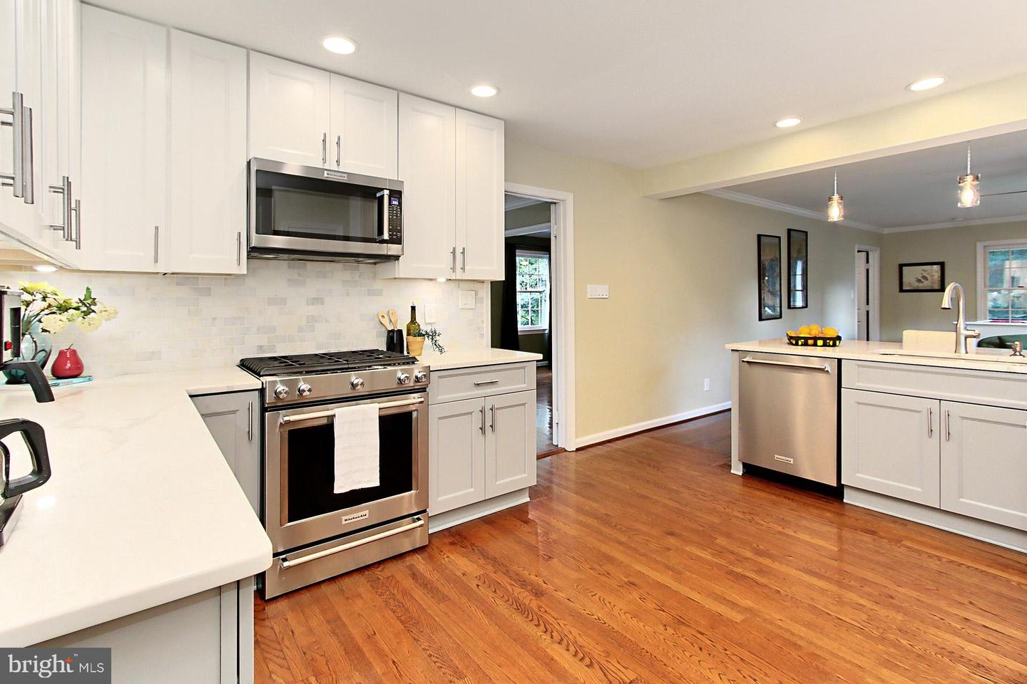 6623 KENNEDY LN, FALLS CHURCH, Virginia 22042, 5 Bedrooms Bedrooms, ,3 BathroomsBathrooms,Residential,For sale,6623 KENNEDY LN,VAFX2249440 MLS # VAFX2249440