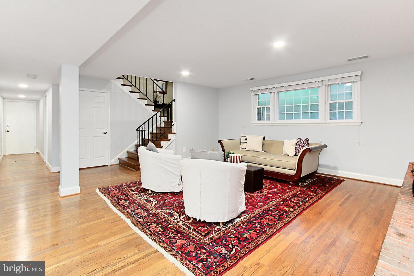 6623 KENNEDY LN, FALLS CHURCH, Virginia 22042, 5 Bedrooms Bedrooms, ,3 BathroomsBathrooms,Residential,For sale,6623 KENNEDY LN,VAFX2249440 MLS # VAFX2249440