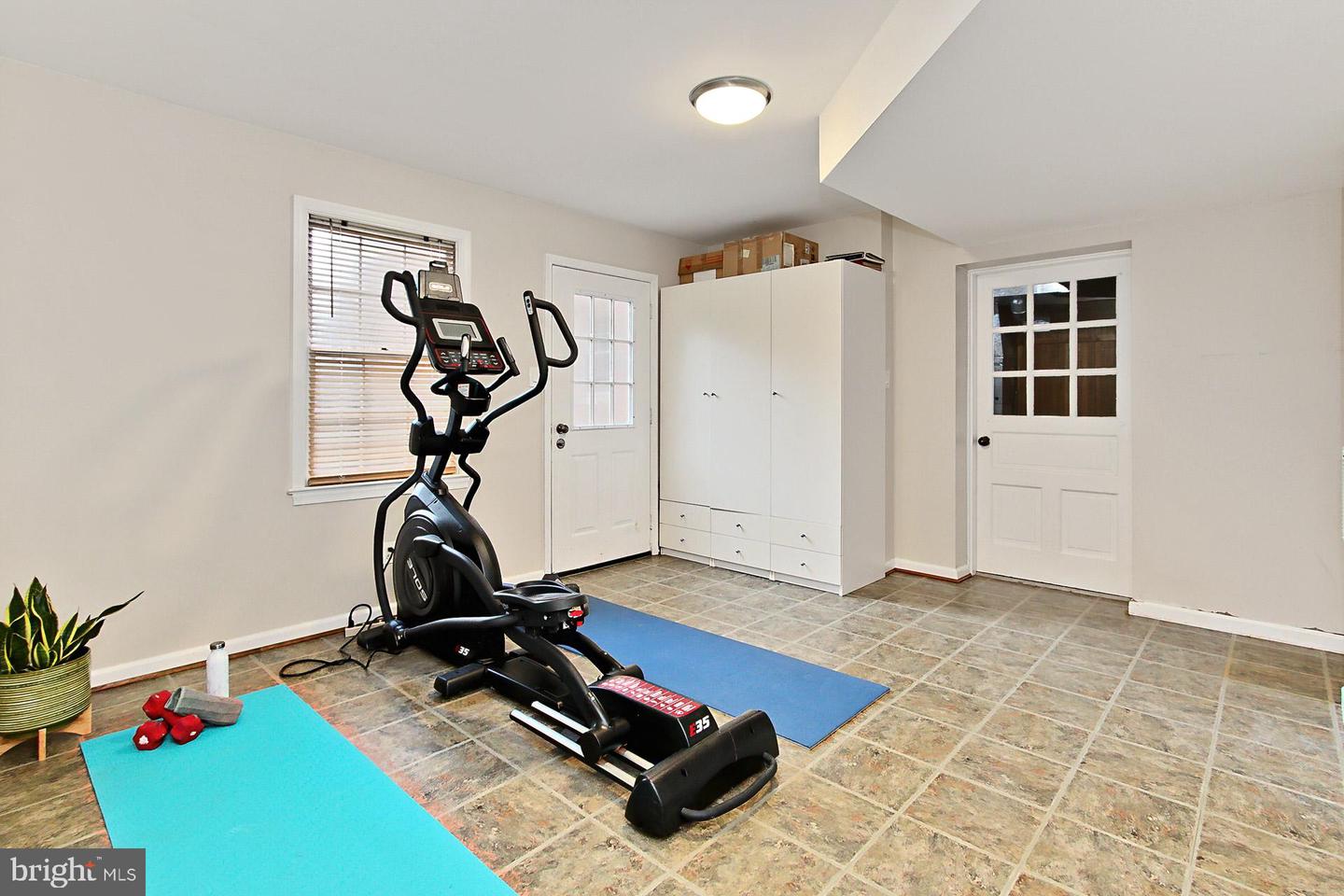 6623 KENNEDY LN, FALLS CHURCH, Virginia 22042, 5 Bedrooms Bedrooms, ,3 BathroomsBathrooms,Residential,For sale,6623 KENNEDY LN,VAFX2249440 MLS # VAFX2249440