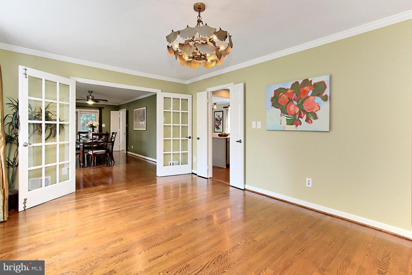 6623 KENNEDY LN, FALLS CHURCH, Virginia 22042, 5 Bedrooms Bedrooms, ,3 BathroomsBathrooms,Residential,For sale,6623 KENNEDY LN,VAFX2249440 MLS # VAFX2249440