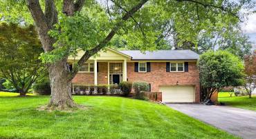 6623 KENNEDY LN, FALLS CHURCH, Virginia 22042, 5 Bedrooms Bedrooms, ,3 BathroomsBathrooms,Residential,For sale,6623 KENNEDY LN,VAFX2249440 MLS # VAFX2249440