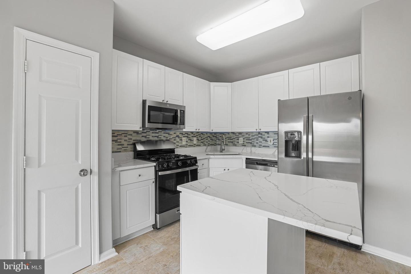 21024 MOSSY GLEN TER, ASHBURN, Virginia 20147, 4 Bedrooms Bedrooms, ,3 BathroomsBathrooms,Residential,For sale,21024 MOSSY GLEN TER,VALO2100148 MLS # VALO2100148