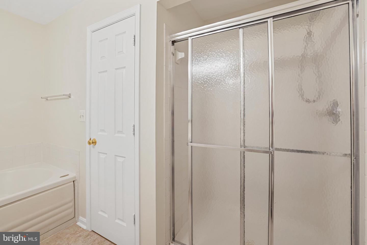 21024 MOSSY GLEN TER, ASHBURN, Virginia 20147, 4 Bedrooms Bedrooms, ,3 BathroomsBathrooms,Residential,For sale,21024 MOSSY GLEN TER,VALO2100148 MLS # VALO2100148