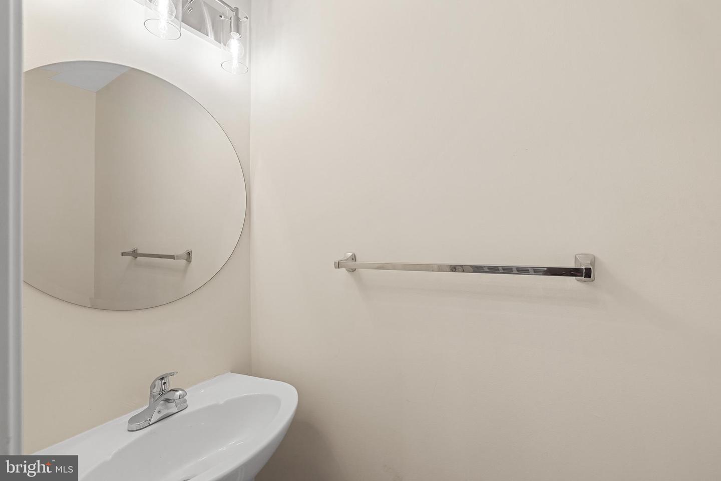 21024 MOSSY GLEN TER, ASHBURN, Virginia 20147, 4 Bedrooms Bedrooms, ,3 BathroomsBathrooms,Residential,For sale,21024 MOSSY GLEN TER,VALO2100148 MLS # VALO2100148