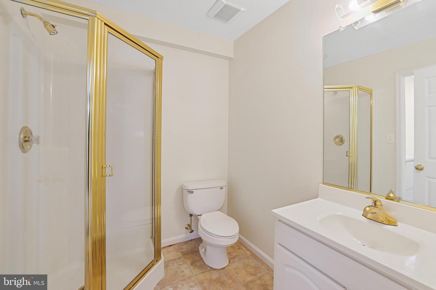 21024 MOSSY GLEN TER, ASHBURN, Virginia 20147, 4 Bedrooms Bedrooms, ,3 BathroomsBathrooms,Residential,For sale,21024 MOSSY GLEN TER,VALO2100148 MLS # VALO2100148