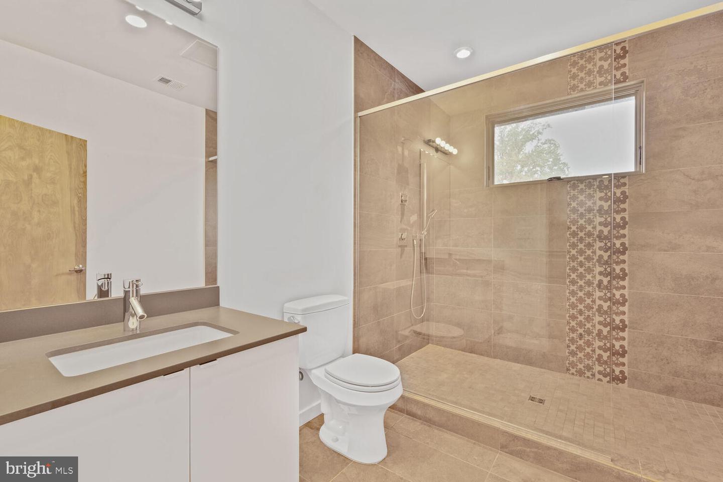 4844 YORKTOWN BLVD, ARLINGTON, Virginia 22207, 6 Bedrooms Bedrooms, ,5 BathroomsBathrooms,Residential,For sale,4844 YORKTOWN BLVD,VAAR2059590 MLS # VAAR2059590
