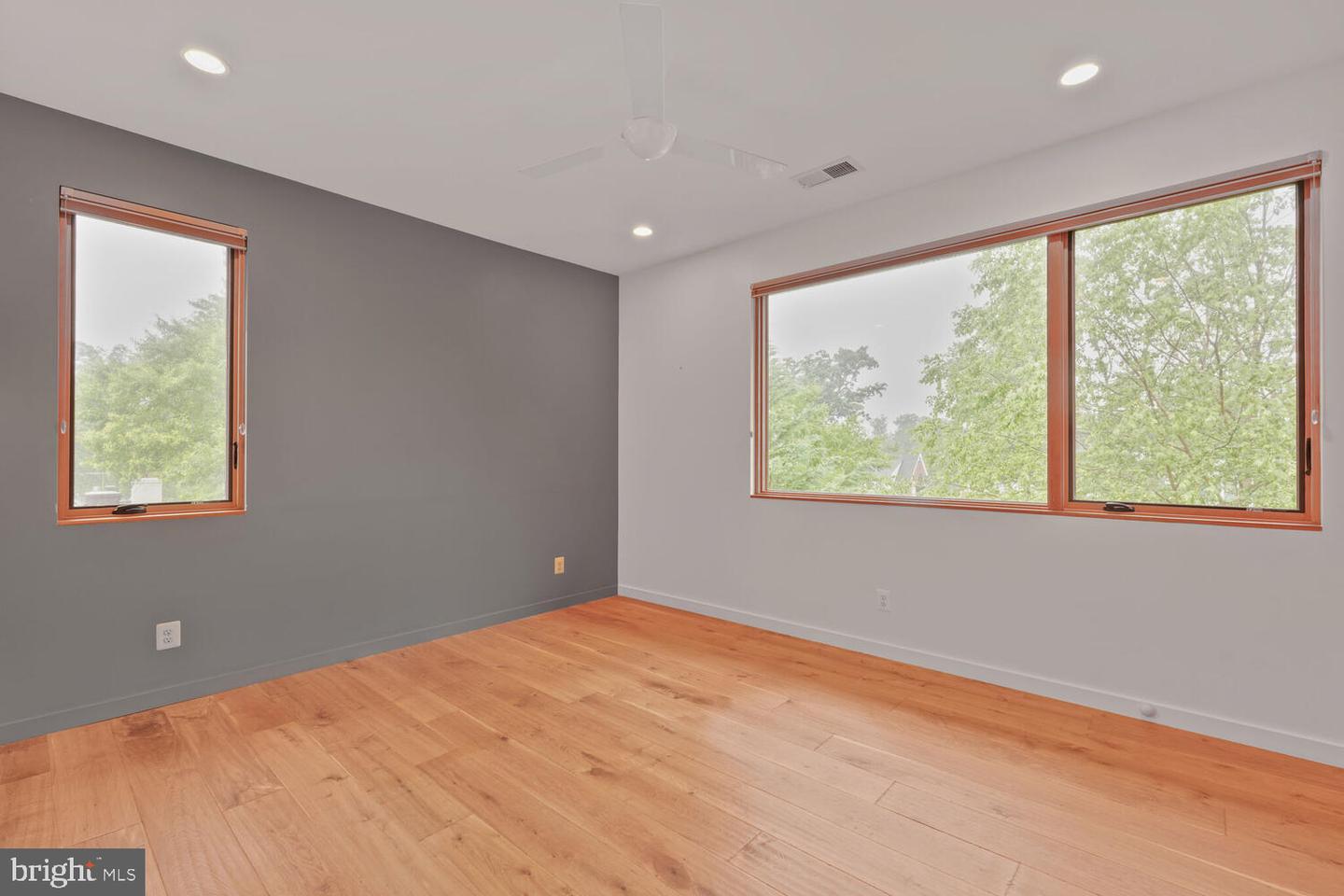 4844 YORKTOWN BLVD, ARLINGTON, Virginia 22207, 6 Bedrooms Bedrooms, ,5 BathroomsBathrooms,Residential,For sale,4844 YORKTOWN BLVD,VAAR2059590 MLS # VAAR2059590
