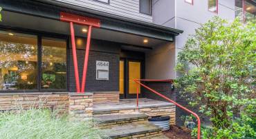 4844 YORKTOWN BLVD, ARLINGTON, Virginia 22207, 6 Bedrooms Bedrooms, ,5 BathroomsBathrooms,Residential,For sale,4844 YORKTOWN BLVD,VAAR2059590 MLS # VAAR2059590