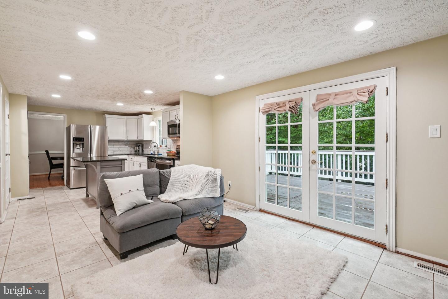16041 MACEDONIA DR, WOODBRIDGE, Virginia 22191, 4 Bedrooms Bedrooms, ,2 BathroomsBathrooms,Residential,For sale,16041 MACEDONIA DR,VAPW2097610 MLS # VAPW2097610