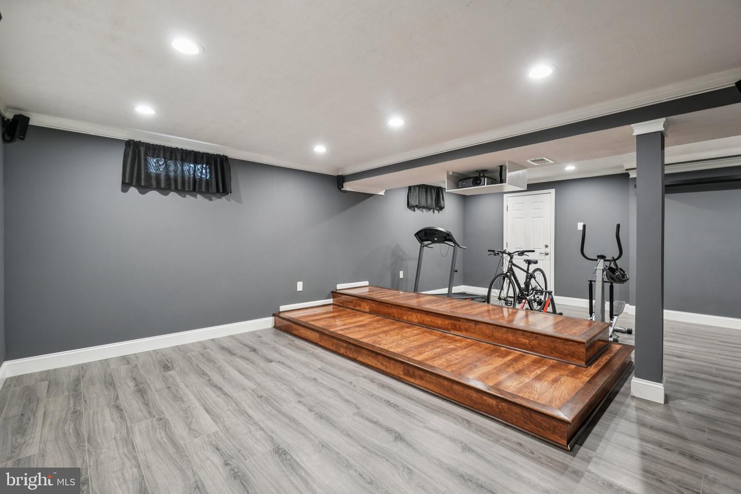 16041 MACEDONIA DR, WOODBRIDGE, Virginia 22191, 4 Bedrooms Bedrooms, ,2 BathroomsBathrooms,Residential,For sale,16041 MACEDONIA DR,VAPW2097610 MLS # VAPW2097610