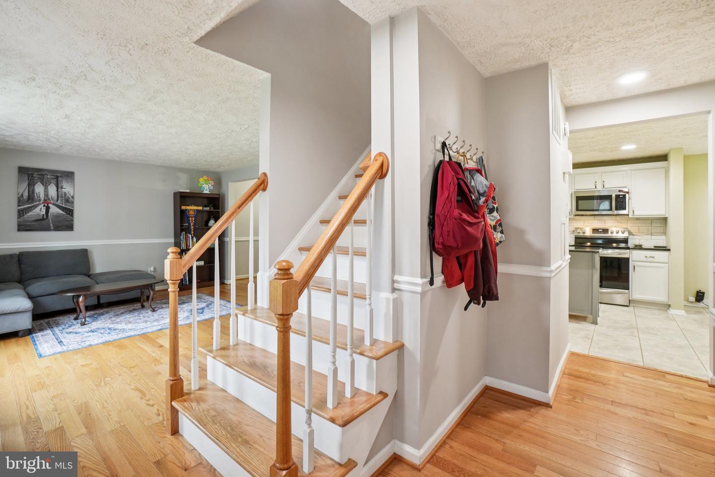 16041 MACEDONIA DR, WOODBRIDGE, Virginia 22191, 4 Bedrooms Bedrooms, ,2 BathroomsBathrooms,Residential,For sale,16041 MACEDONIA DR,VAPW2097610 MLS # VAPW2097610