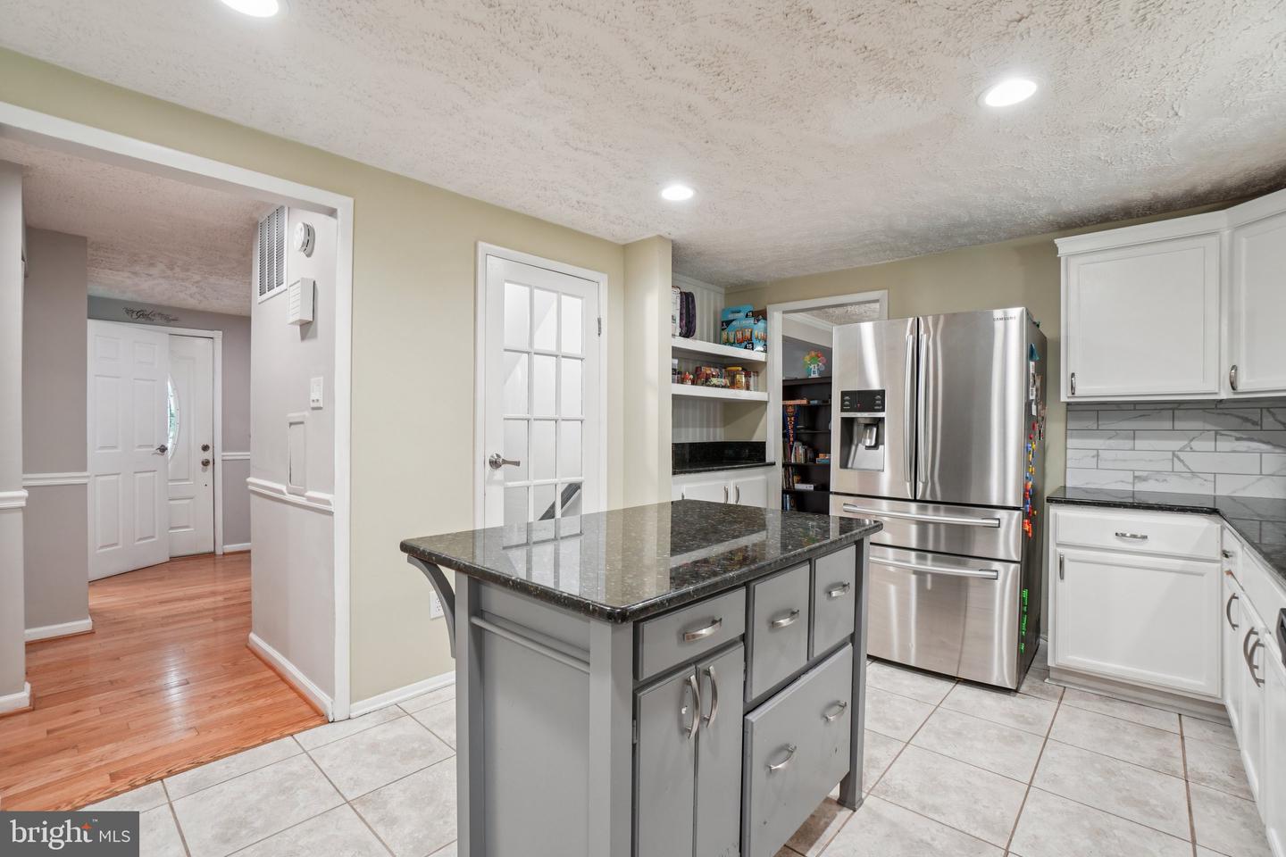 16041 MACEDONIA DR, WOODBRIDGE, Virginia 22191, 4 Bedrooms Bedrooms, ,2 BathroomsBathrooms,Residential,For sale,16041 MACEDONIA DR,VAPW2097610 MLS # VAPW2097610