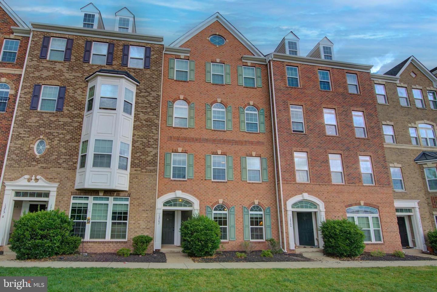 13764 EARHART CIR, HERNDON, Virginia 20171, 3 Bedrooms Bedrooms, ,2 BathroomsBathrooms,Residential,For sale,13764 EARHART CIR,VAFX2249380 MLS # VAFX2249380