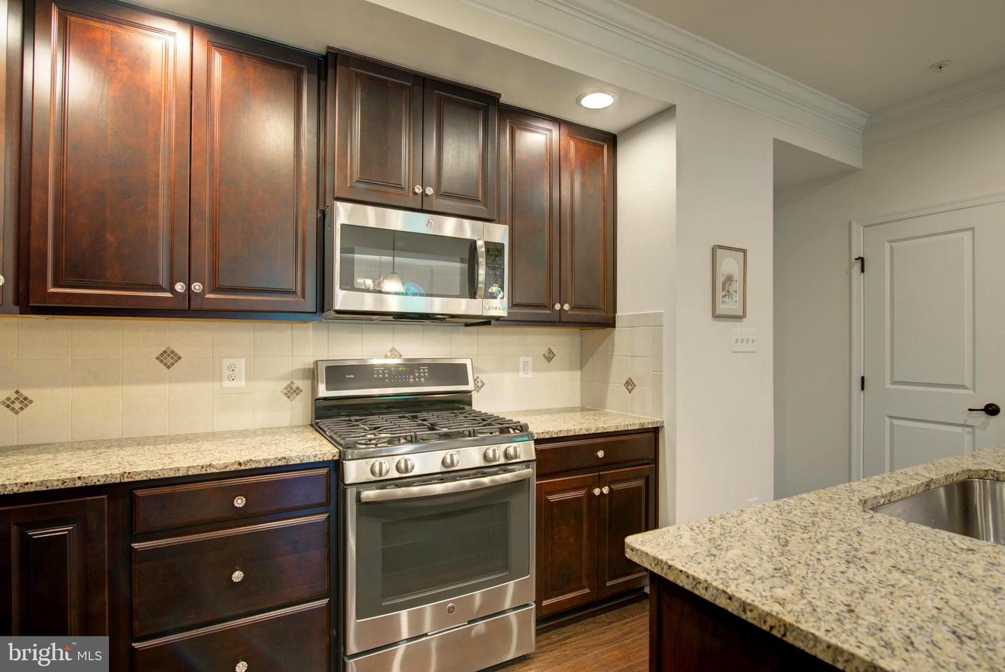 13764 EARHART CIR, HERNDON, Virginia 20171, 3 Bedrooms Bedrooms, ,2 BathroomsBathrooms,Residential,For sale,13764 EARHART CIR,VAFX2249380 MLS # VAFX2249380