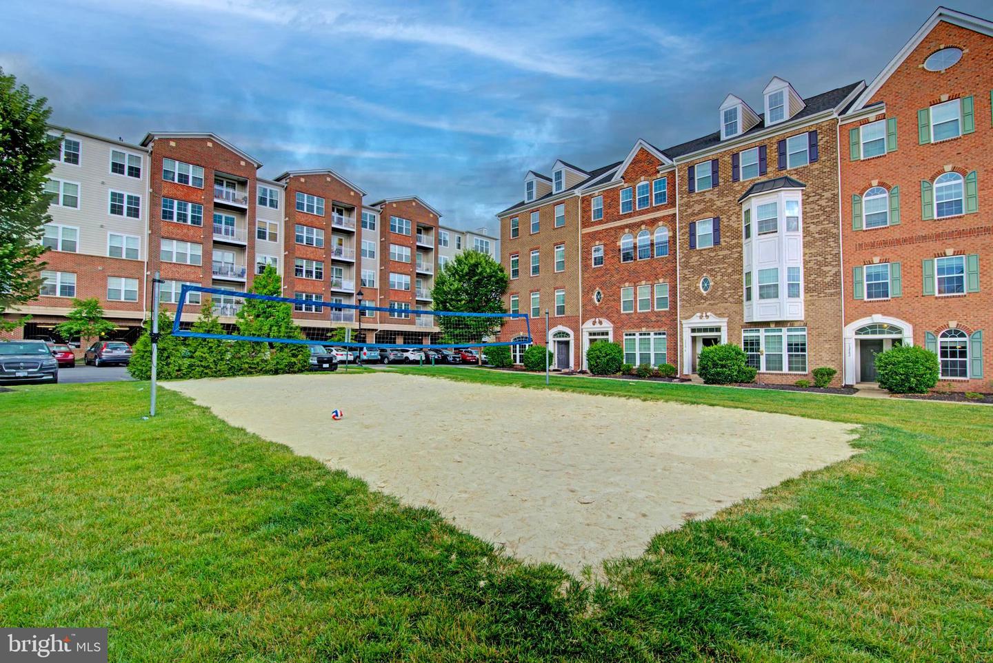 13764 EARHART CIR, HERNDON, Virginia 20171, 3 Bedrooms Bedrooms, ,2 BathroomsBathrooms,Residential,For sale,13764 EARHART CIR,VAFX2249380 MLS # VAFX2249380