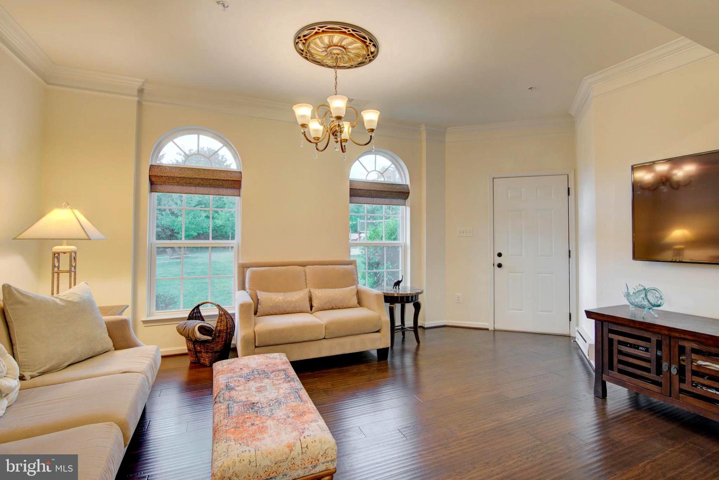 13764 EARHART CIR, HERNDON, Virginia 20171, 3 Bedrooms Bedrooms, ,2 BathroomsBathrooms,Residential,For sale,13764 EARHART CIR,VAFX2249380 MLS # VAFX2249380