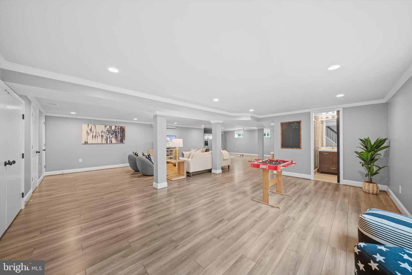 3206 N GLEBE RD, ARLINGTON, Virginia 22207, 3 Bedrooms Bedrooms, ,3 BathroomsBathrooms,Residential,For sale,3206 N GLEBE RD,VAAR2059610 MLS # VAAR2059610