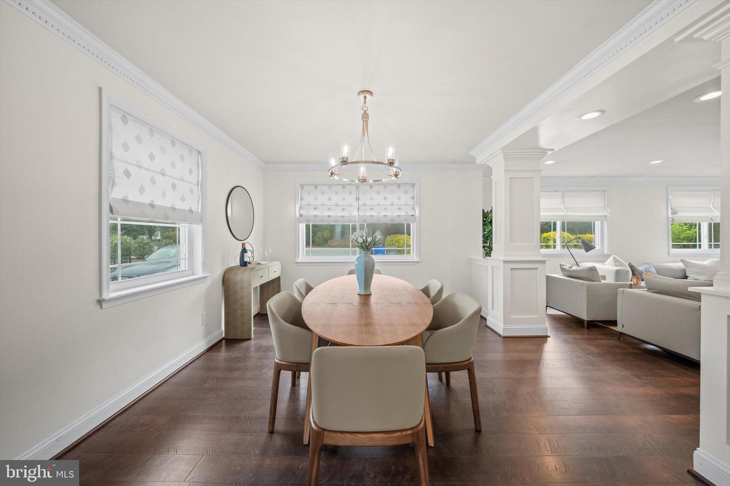 3206 N GLEBE RD, ARLINGTON, Virginia 22207, 3 Bedrooms Bedrooms, ,3 BathroomsBathrooms,Residential,For sale,3206 N GLEBE RD,VAAR2059610 MLS # VAAR2059610