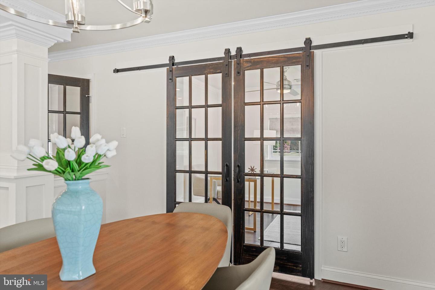 3206 N GLEBE RD, ARLINGTON, Virginia 22207, 3 Bedrooms Bedrooms, ,3 BathroomsBathrooms,Residential,For sale,3206 N GLEBE RD,VAAR2059610 MLS # VAAR2059610