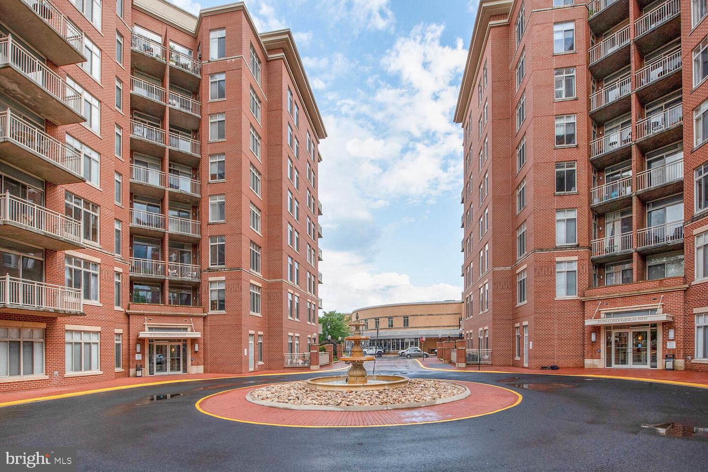 4480 MARKET COMMONS DR #215, FAIRFAX, Virginia 22033, 2 Bedrooms Bedrooms, ,2 BathroomsBathrooms,Residential,For sale,4480 MARKET COMMONS DR #215,VAFX2249402 MLS # VAFX2249402