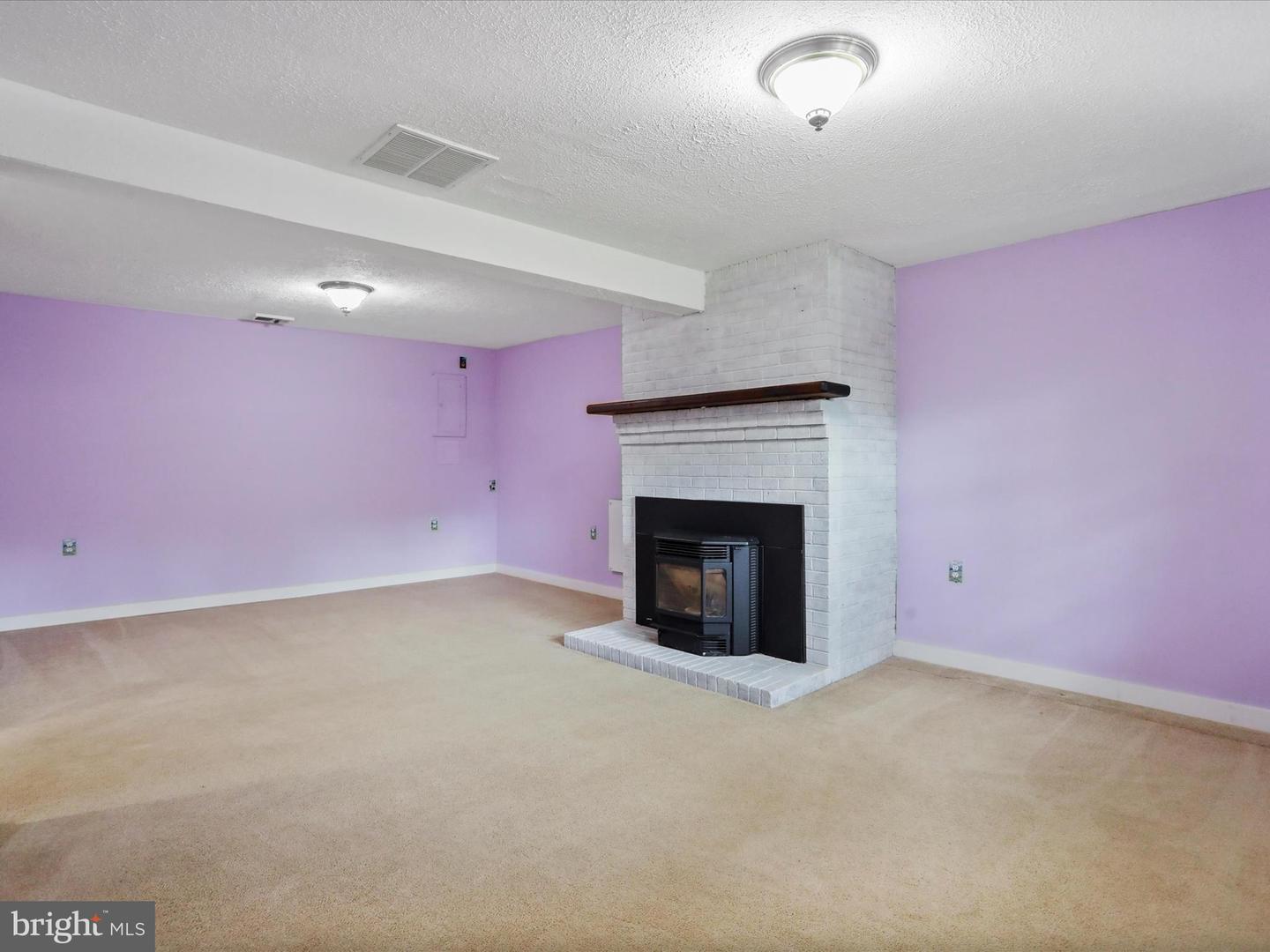 202 RIDGEFIELD AVE, STEPHENS CITY, Virginia 22655, 3 Bedrooms Bedrooms, ,2 BathroomsBathrooms,Residential,For sale,202 RIDGEFIELD AVE,VAFV2035032 MLS # VAFV2035032