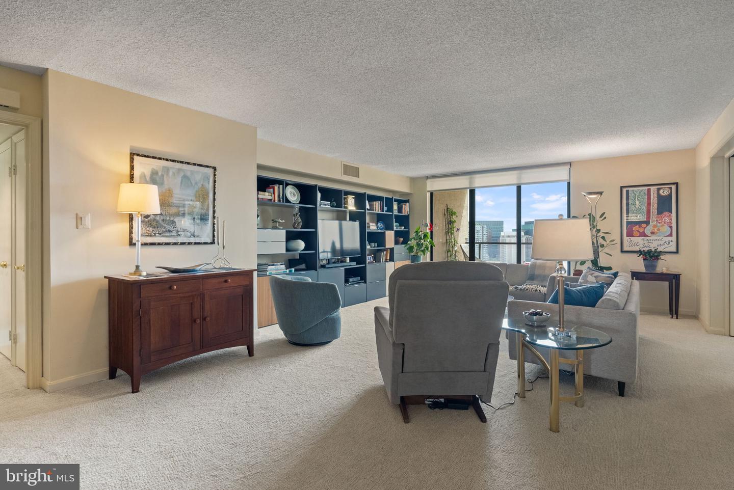 1101 S ARLINGTON RIDGE RD #1107, ARLINGTON, Virginia 22202, 2 Bedrooms Bedrooms, 8 Rooms Rooms,2 BathroomsBathrooms,Residential,For sale,1101 S ARLINGTON RIDGE RD #1107,VAAR2059674 MLS # VAAR2059674