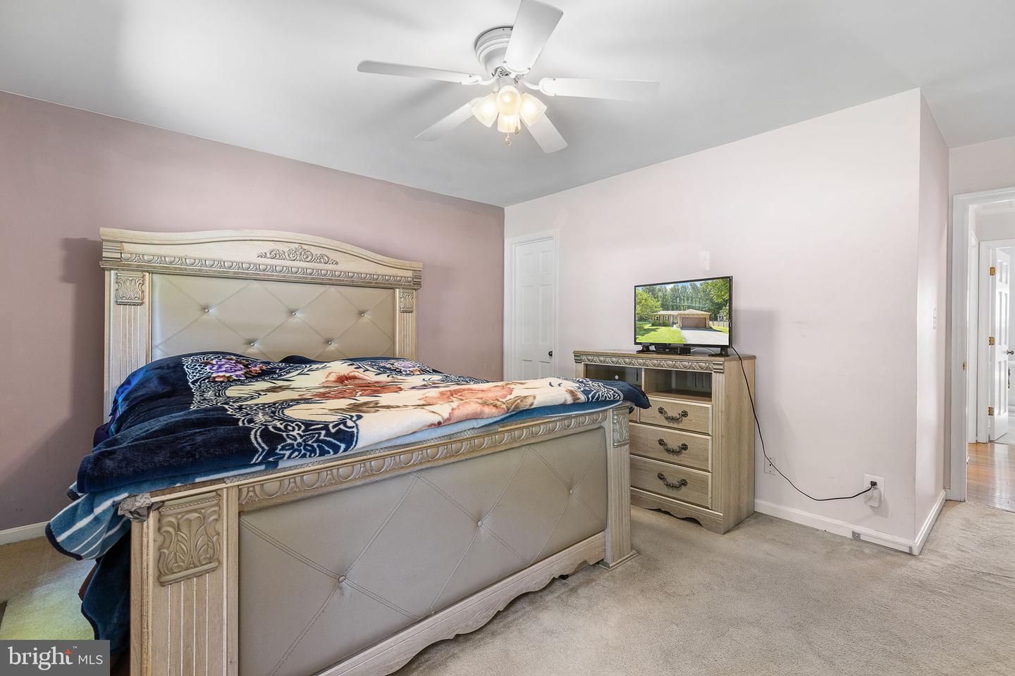 208 GREENSPRING DR, STAFFORD, Virginia 22554, 3 Bedrooms Bedrooms, ,2 BathroomsBathrooms,Residential,For sale,208 GREENSPRING DR,VAST2040094 MLS # VAST2040094