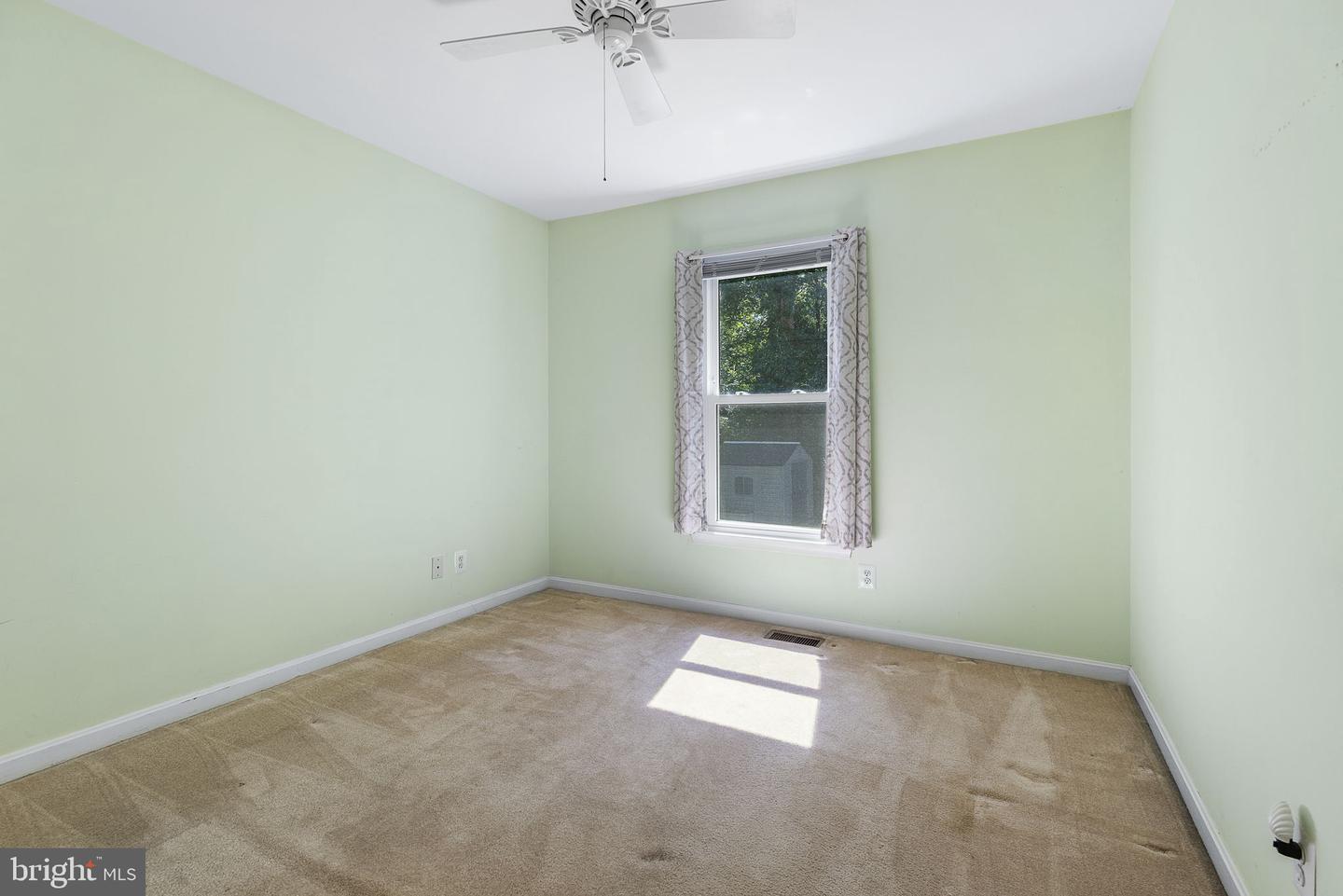 208 GREENSPRING DR, STAFFORD, Virginia 22554, 3 Bedrooms Bedrooms, ,2 BathroomsBathrooms,Residential,For sale,208 GREENSPRING DR,VAST2040094 MLS # VAST2040094