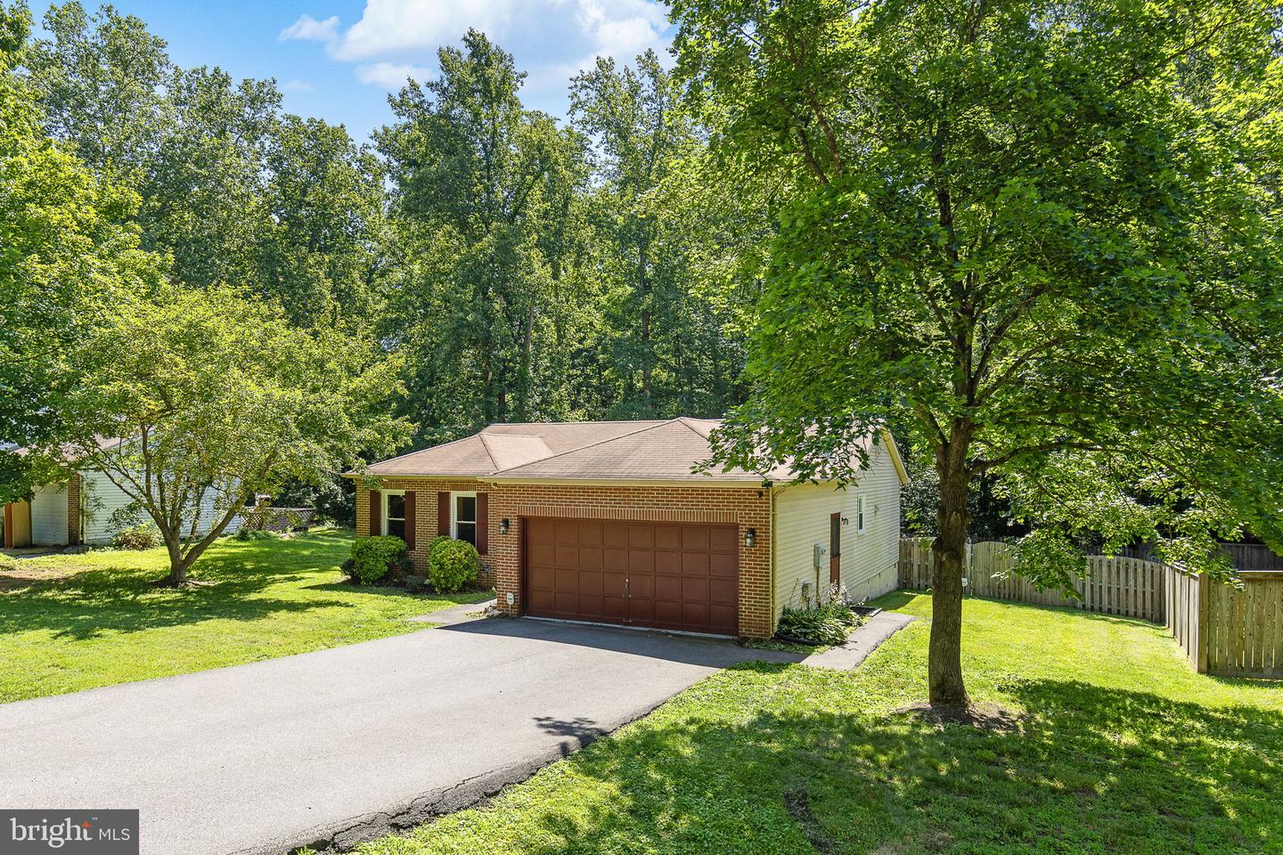208 GREENSPRING DR, STAFFORD, Virginia 22554, 3 Bedrooms Bedrooms, ,2 BathroomsBathrooms,Residential,For sale,208 GREENSPRING DR,VAST2040094 MLS # VAST2040094