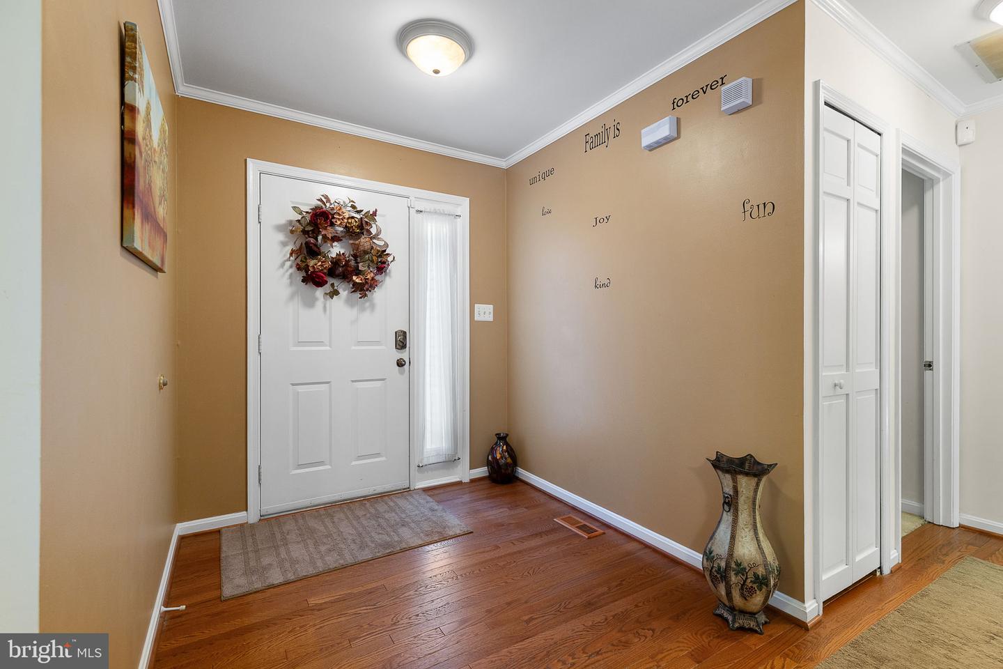 208 GREENSPRING DR, STAFFORD, Virginia 22554, 3 Bedrooms Bedrooms, ,2 BathroomsBathrooms,Residential,For sale,208 GREENSPRING DR,VAST2040094 MLS # VAST2040094