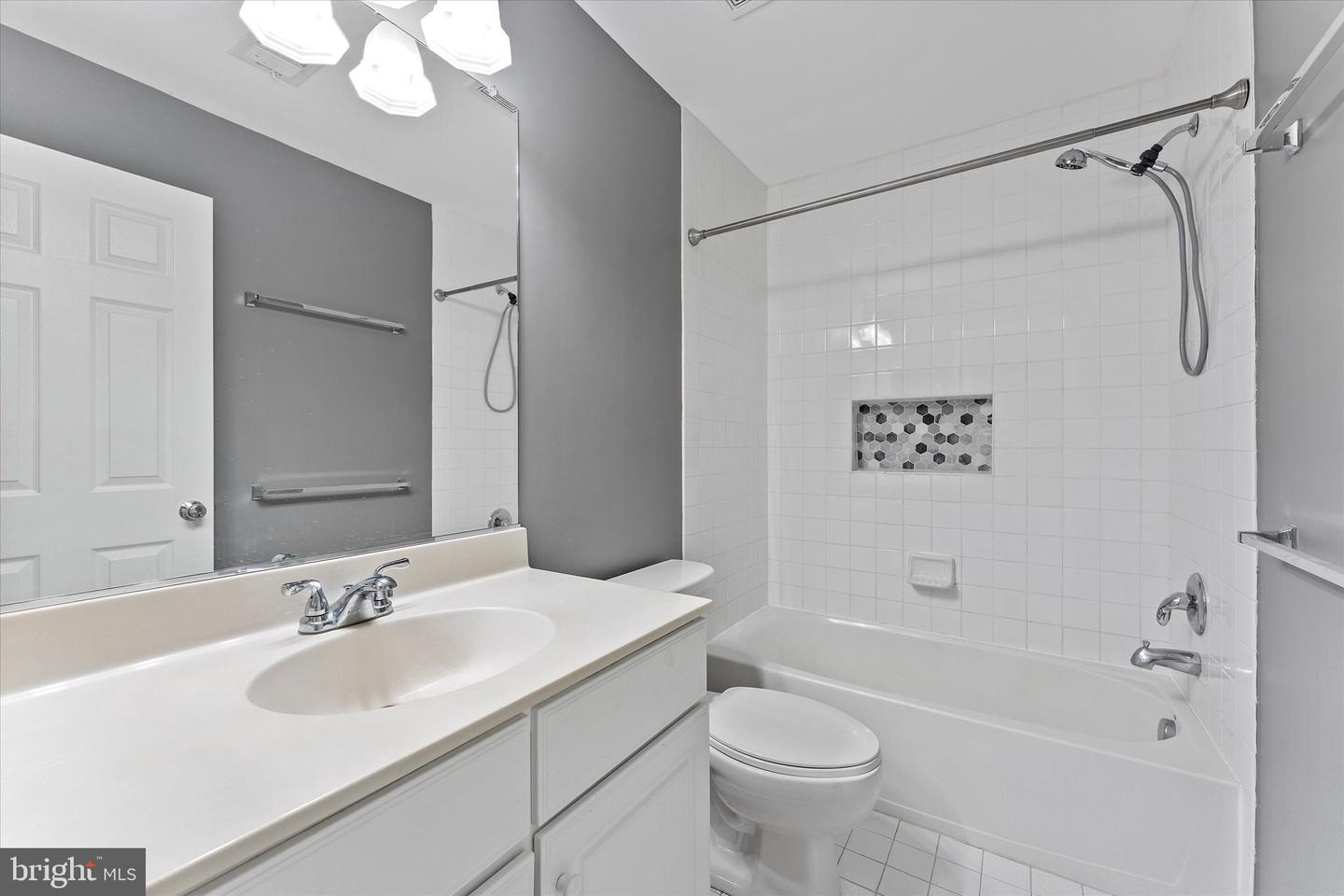 5193 JULE STAR DR, CENTREVILLE, Virginia 20120, 5 Bedrooms Bedrooms, ,3 BathroomsBathrooms,Residential,For sale,5193 JULE STAR DR,VAFX2249538 MLS # VAFX2249538