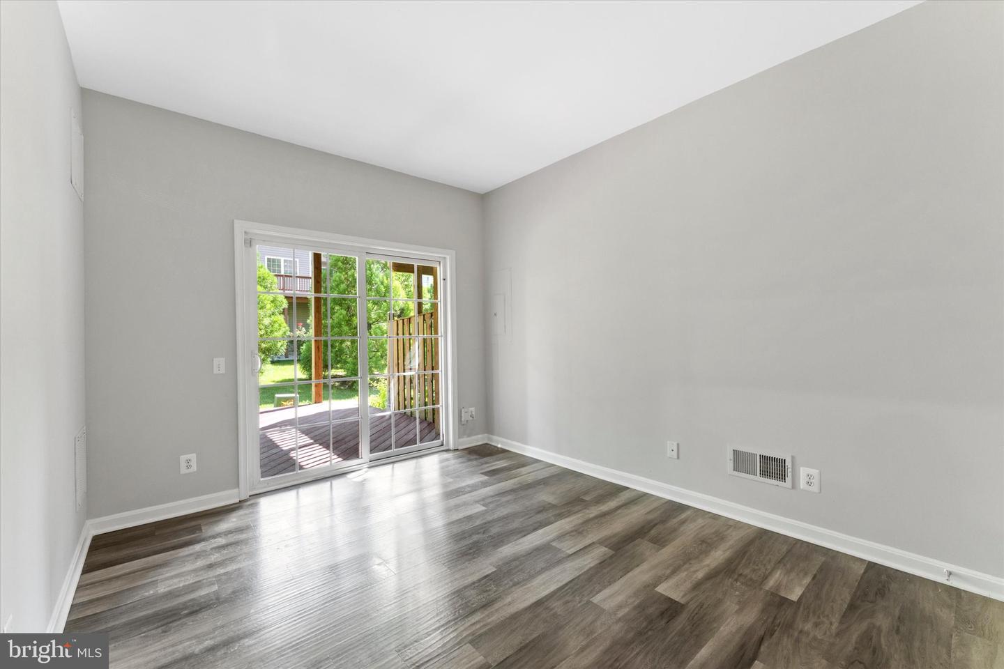 5193 JULE STAR DR, CENTREVILLE, Virginia 20120, 5 Bedrooms Bedrooms, ,3 BathroomsBathrooms,Residential,For sale,5193 JULE STAR DR,VAFX2249538 MLS # VAFX2249538