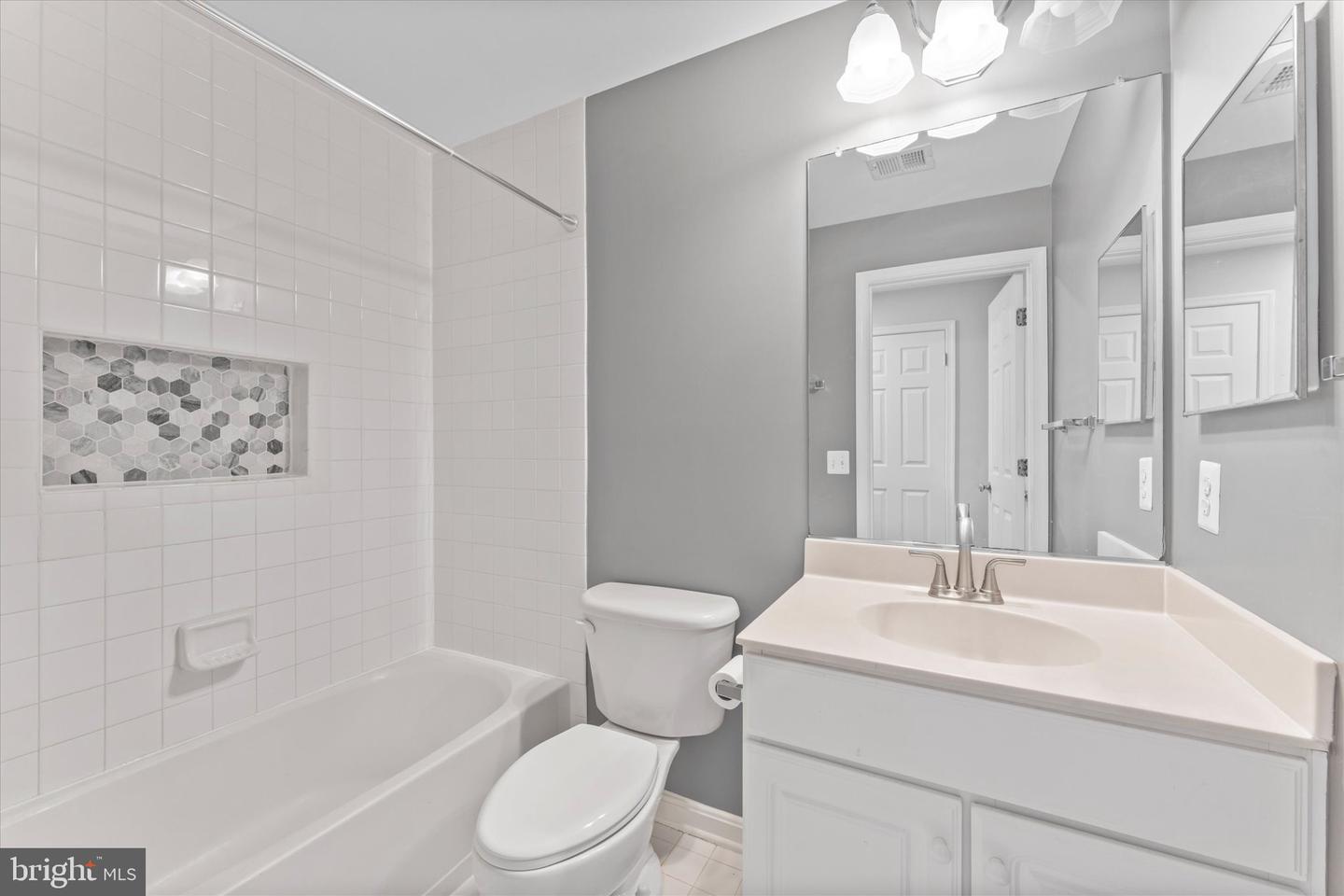 5193 JULE STAR DR, CENTREVILLE, Virginia 20120, 5 Bedrooms Bedrooms, ,3 BathroomsBathrooms,Residential,For sale,5193 JULE STAR DR,VAFX2249538 MLS # VAFX2249538