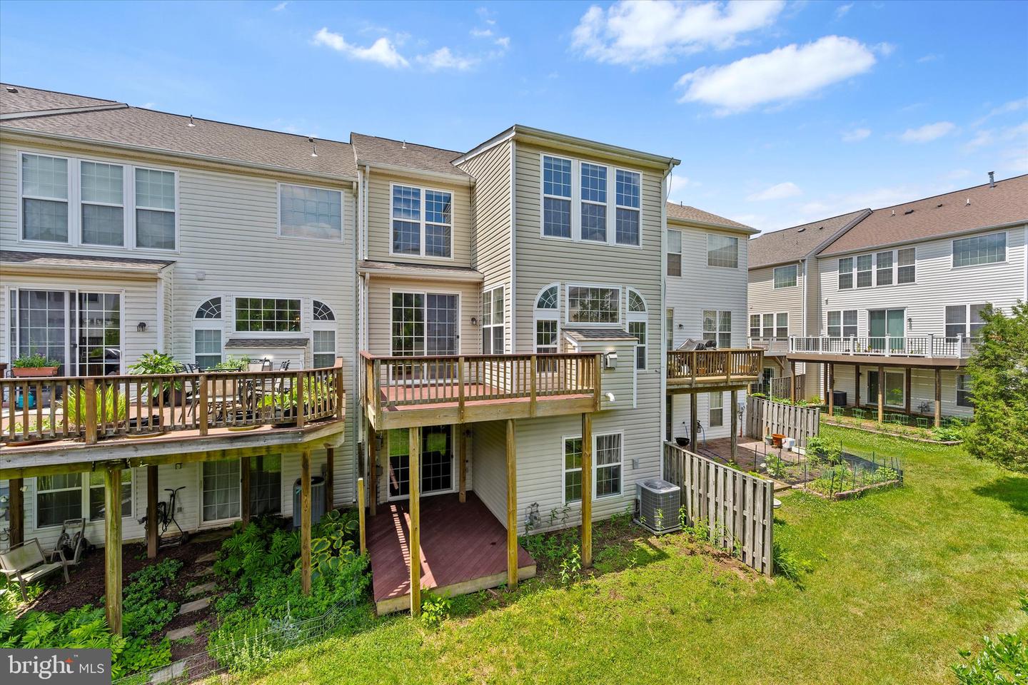 5193 JULE STAR DR, CENTREVILLE, Virginia 20120, 5 Bedrooms Bedrooms, ,3 BathroomsBathrooms,Residential,For sale,5193 JULE STAR DR,VAFX2249538 MLS # VAFX2249538