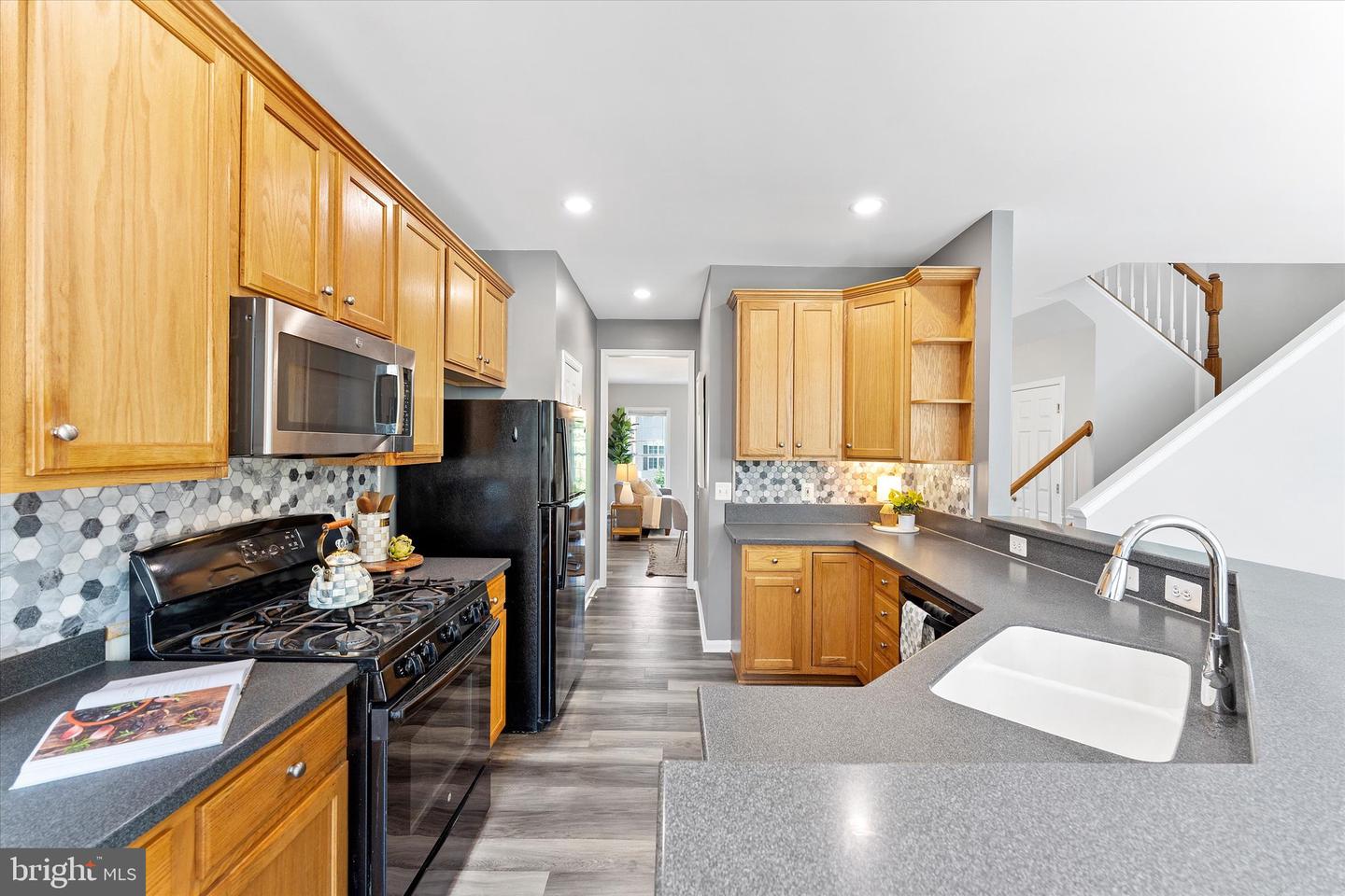 5193 JULE STAR DR, CENTREVILLE, Virginia 20120, 5 Bedrooms Bedrooms, ,3 BathroomsBathrooms,Residential,For sale,5193 JULE STAR DR,VAFX2249538 MLS # VAFX2249538