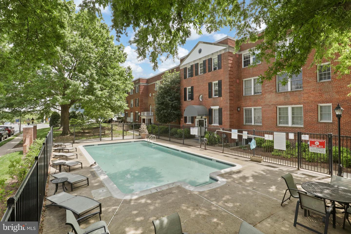 602 BASHFORD LN #2221, ALEXANDRIA, Virginia 22314, 1 Bedroom Bedrooms, ,1 BathroomBathrooms,Residential,For sale,602 BASHFORD LN #2221,VAAX2046834 MLS # VAAX2046834