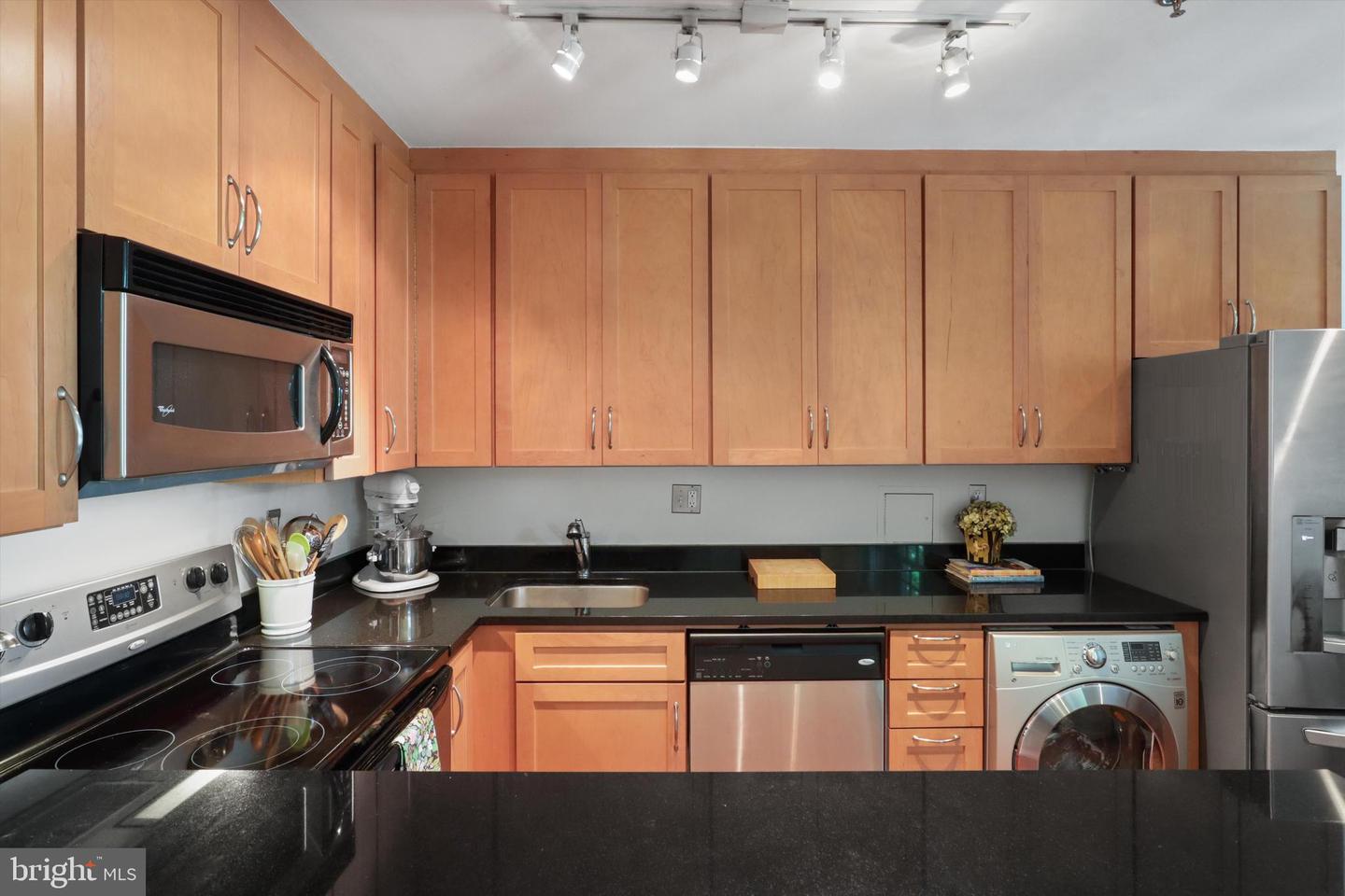 602 BASHFORD LN #2221, ALEXANDRIA, Virginia 22314, 1 Bedroom Bedrooms, ,1 BathroomBathrooms,Residential,For sale,602 BASHFORD LN #2221,VAAX2046834 MLS # VAAX2046834