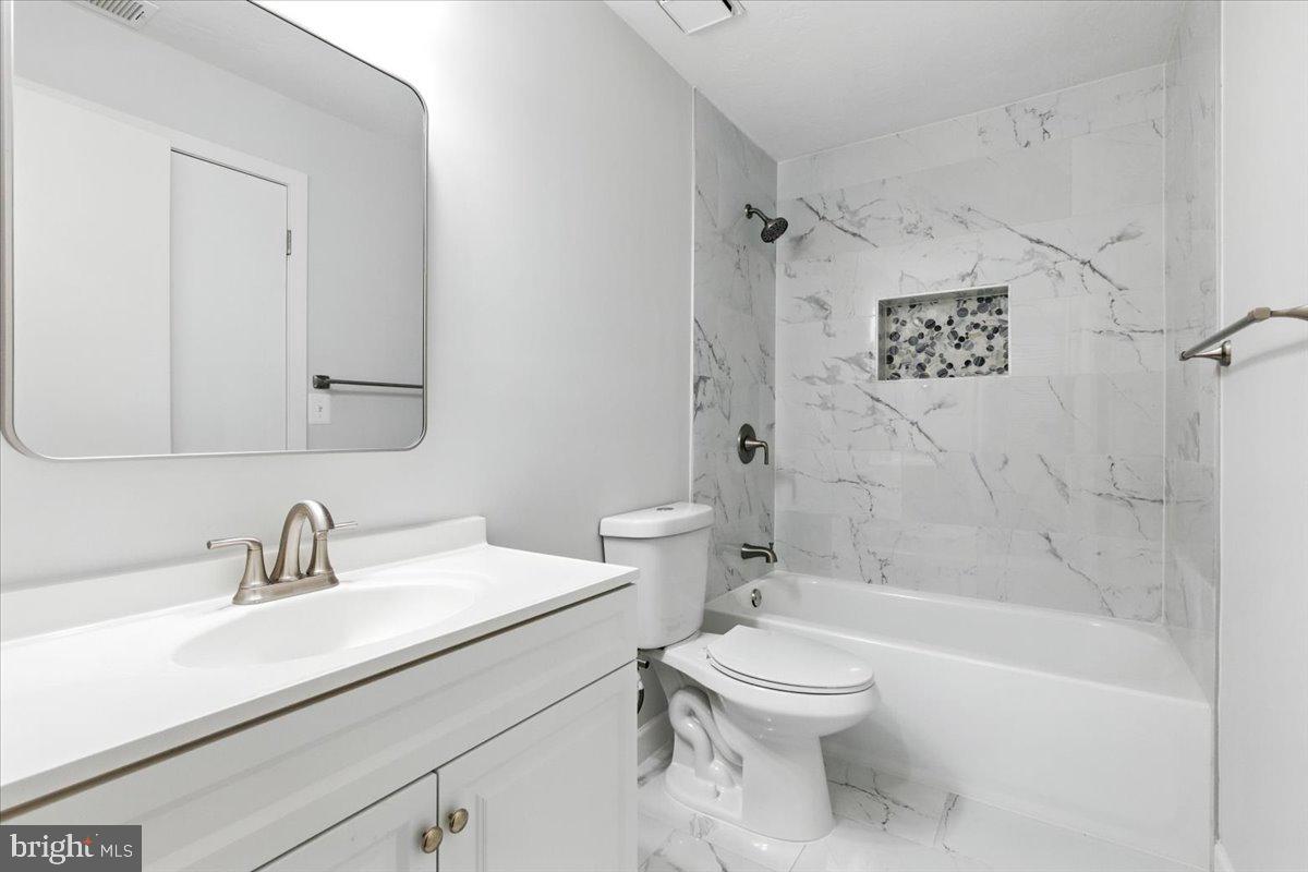 1504 SUMMERCHASE CT #D, RESTON, Virginia 20194, 2 Bedrooms Bedrooms, ,2 BathroomsBathrooms,Residential,For sale,1504 SUMMERCHASE CT #D,VAFX2249594 MLS # VAFX2249594