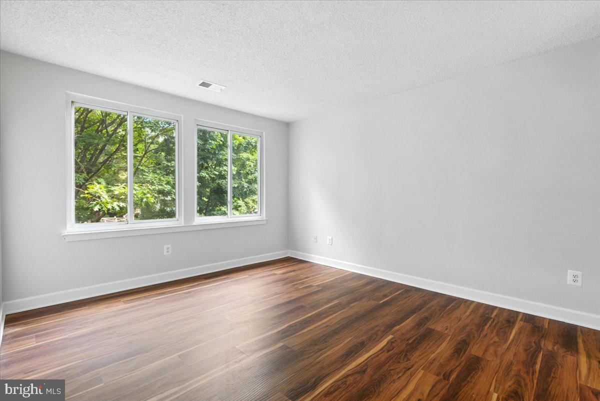 1504 SUMMERCHASE CT #D, RESTON, Virginia 20194, 2 Bedrooms Bedrooms, ,2 BathroomsBathrooms,Residential,For sale,1504 SUMMERCHASE CT #D,VAFX2249594 MLS # VAFX2249594