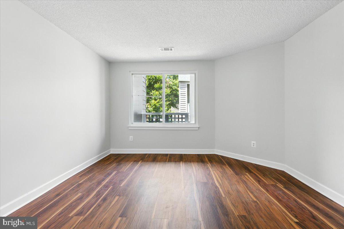 1504 SUMMERCHASE CT #D, RESTON, Virginia 20194, 2 Bedrooms Bedrooms, ,2 BathroomsBathrooms,Residential,For sale,1504 SUMMERCHASE CT #D,VAFX2249594 MLS # VAFX2249594