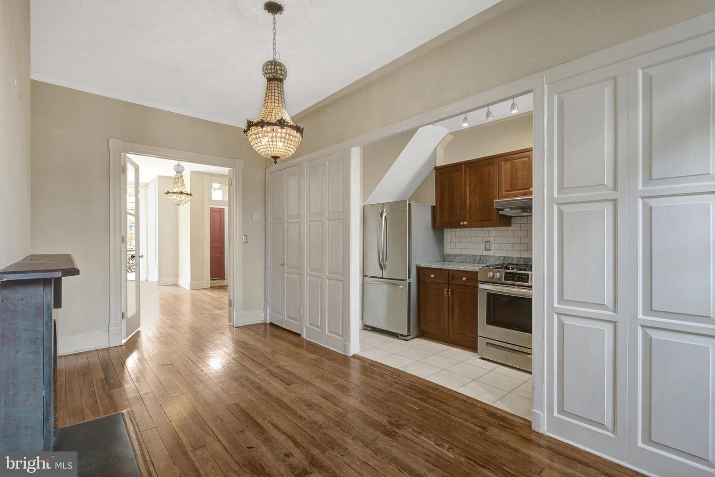 812 E ST SE, WASHINGTON, District Of Columbia 20003, 6 Bedrooms Bedrooms, ,4 BathroomsBathrooms,Residential,For sale,812 E ST SE,DCDC2207136 MLS # DCDC2207136
