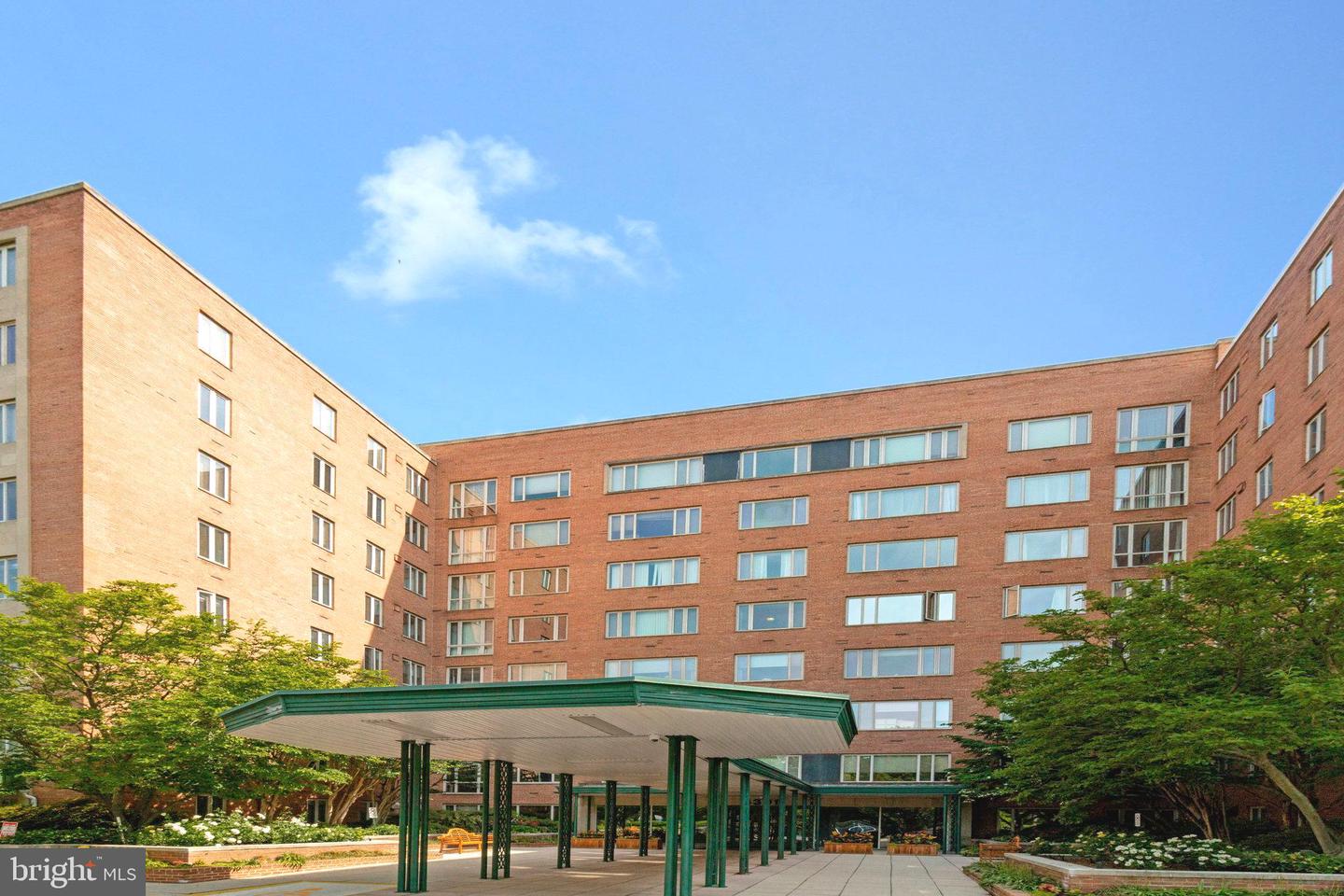 4301 MASSACHUSETTS AVE NW #A212, WASHINGTON, District Of Columbia 20016, 2 Bedrooms Bedrooms, ,2 BathroomsBathrooms,Residential,For sale,4301 MASSACHUSETTS AVE NW #A212,DCDC2207152 MLS # DCDC2207152